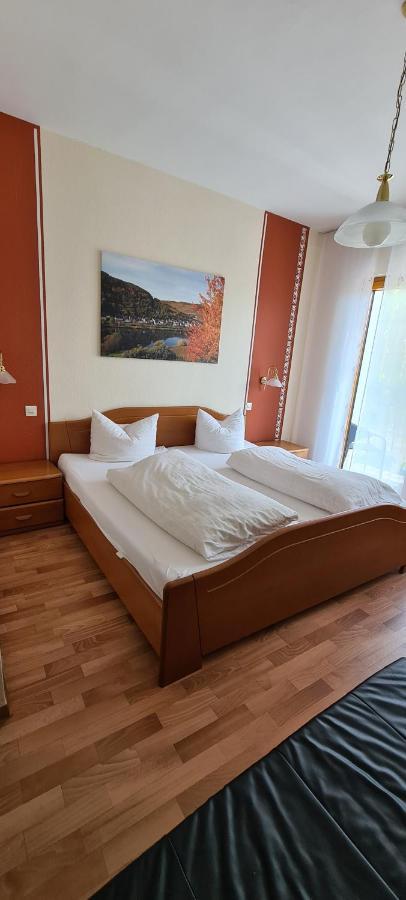 Weingut Pension Gibbert-Pohl Briedel Luaran gambar