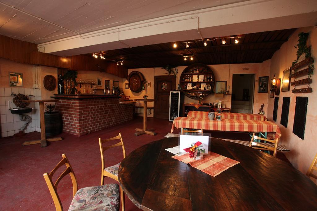 Weingut Pension Gibbert-Pohl Briedel Bilik gambar